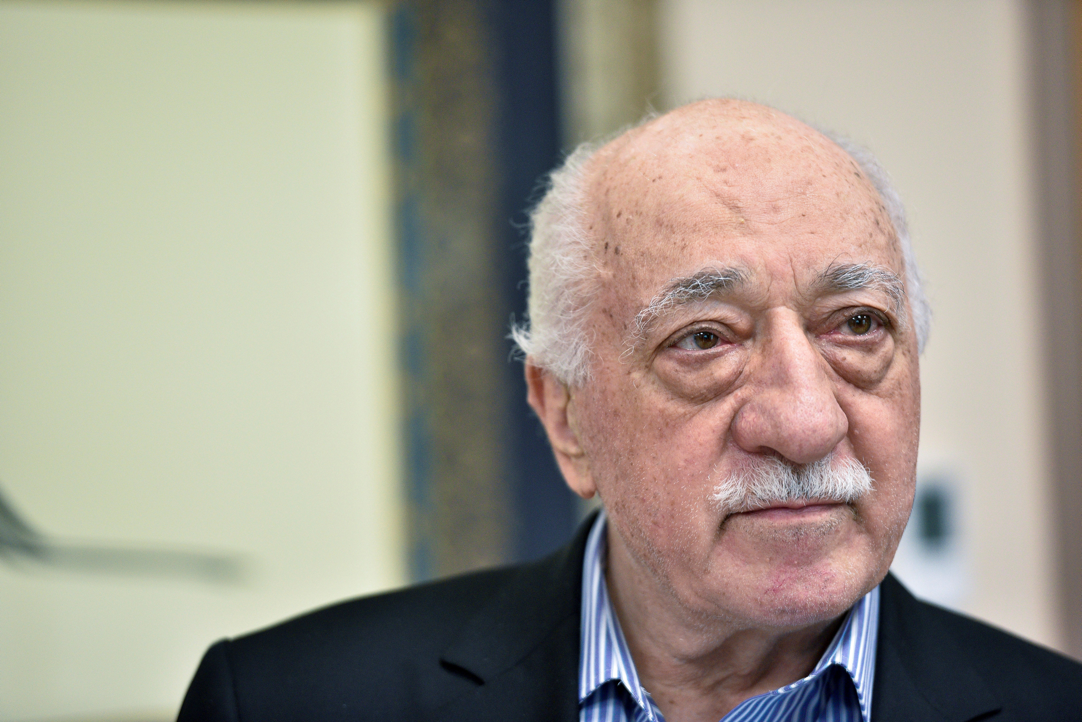 Turquía pide dos cadenas perpetuas para Gülen