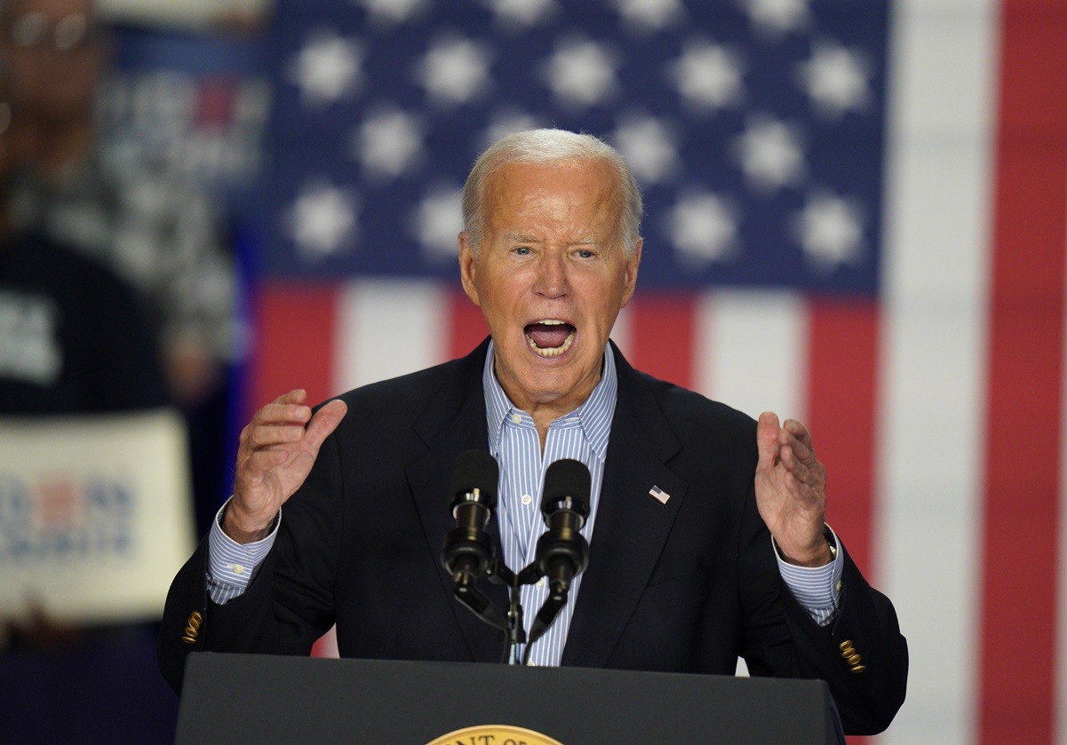 Biden descarta "por completo" abandonar candidatura