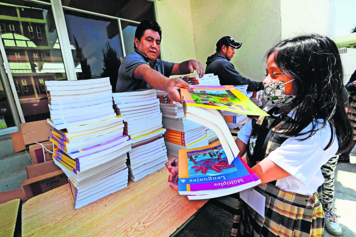 Frenan nuevamente distribución de libros de texto gratuito en Chihuahua