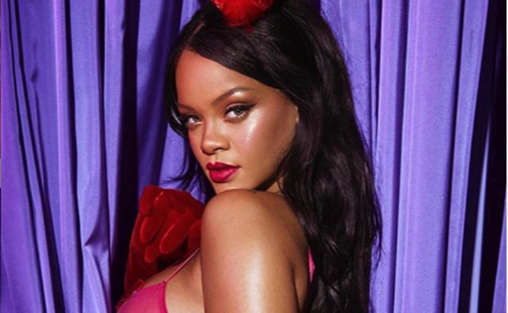 Rihanna luce sus curvas y presenta nueva colección de lencería