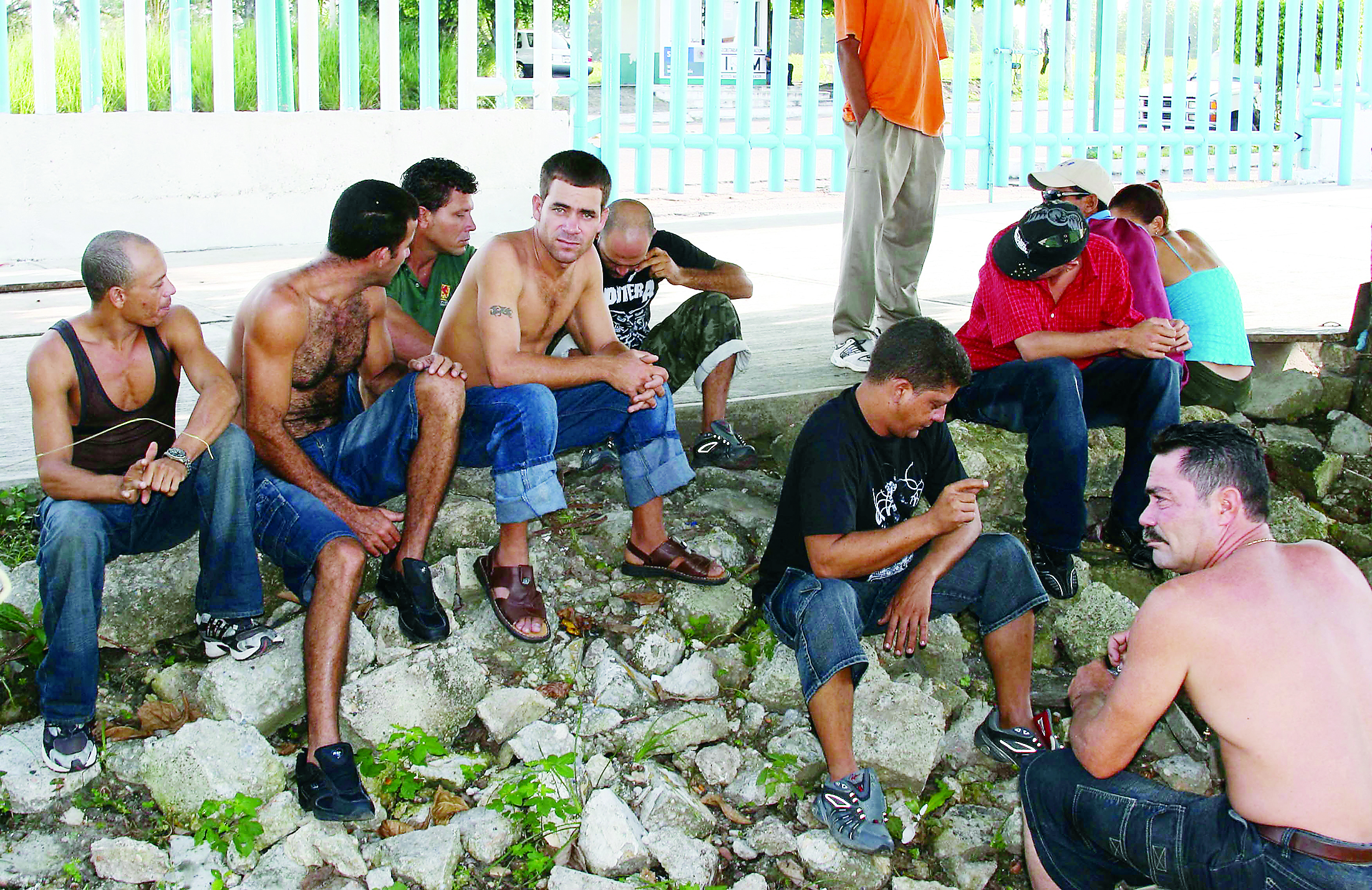 México brinda protección humanitaria a 250 cubanos