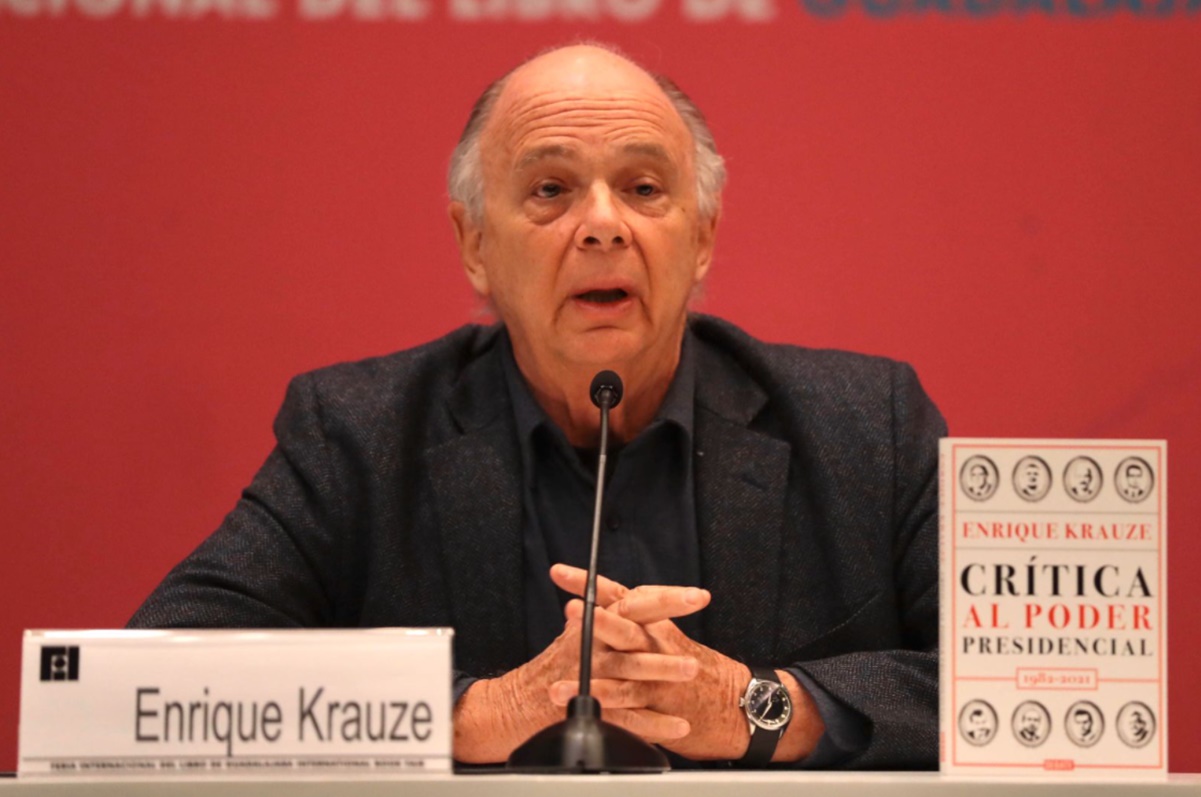 "Es indigno del Presidente atacar desde la tribuna presidencial": Krauze