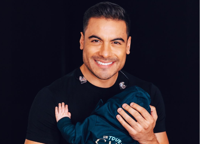 Carlos Rivera presume cuánto ha crecido León, su bebé, en épica foto navideña