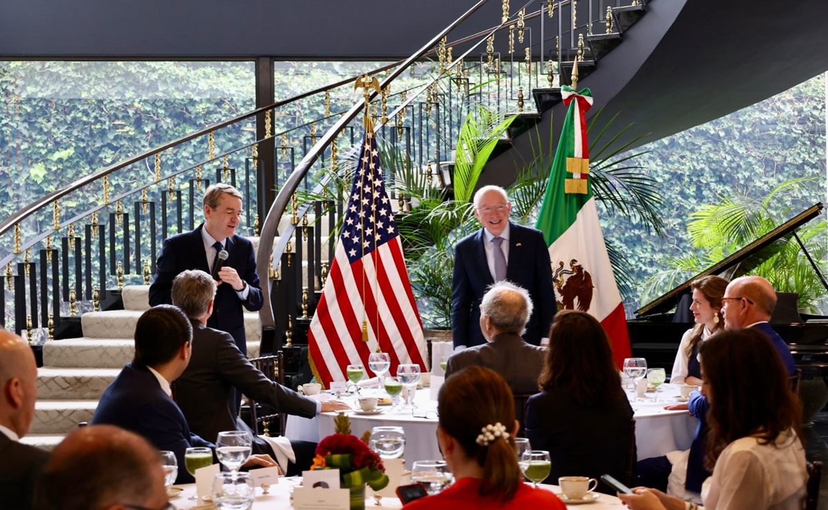 Embajador Ken Salazar da seguimiento al DEAN con encuentro con sector privado de México y EU