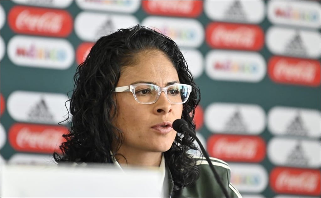Hay que seguir impulsando el futbol femenil: Mónica Vergara