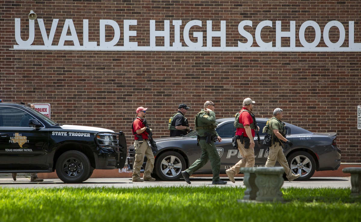 Arrestan a familiar de tirador de Uvalde por amenazar con nuevo tiroteo en primaria de Texas