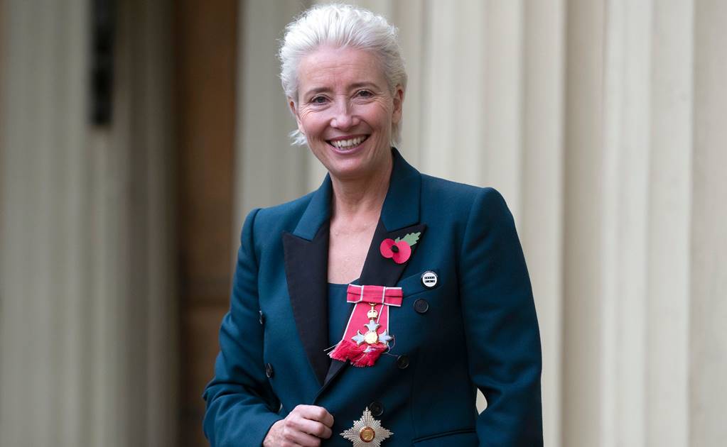 Emma Thompson recibe el título de dama del Imperio Británico