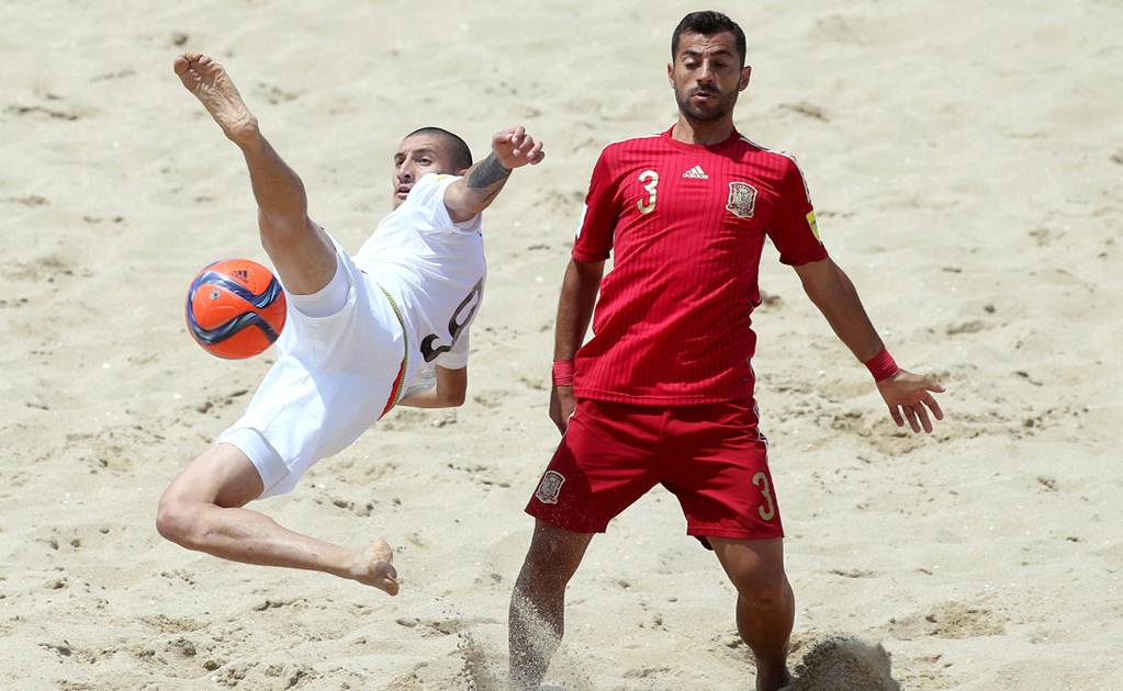 España remonta al Tri en Mundial de Playa