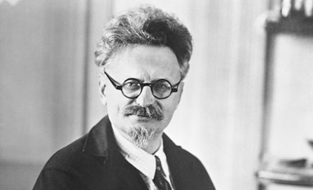 León Trotsky y Sabina Berman, en un día como hoy