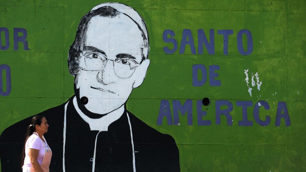 ¿Por qué el Vaticano vio como un "peligro" al monseñor Óscar Romero?