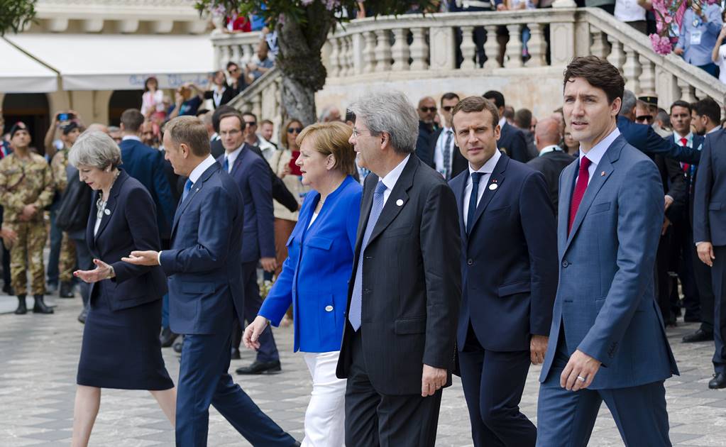 Los líderes del G7 pasean por Taormina sin Donald Trump