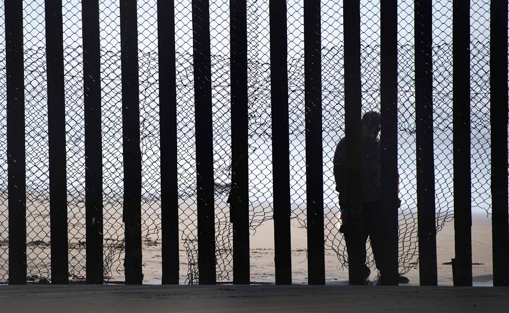 U.S. border arrests drop amid Trump crackdown on migration