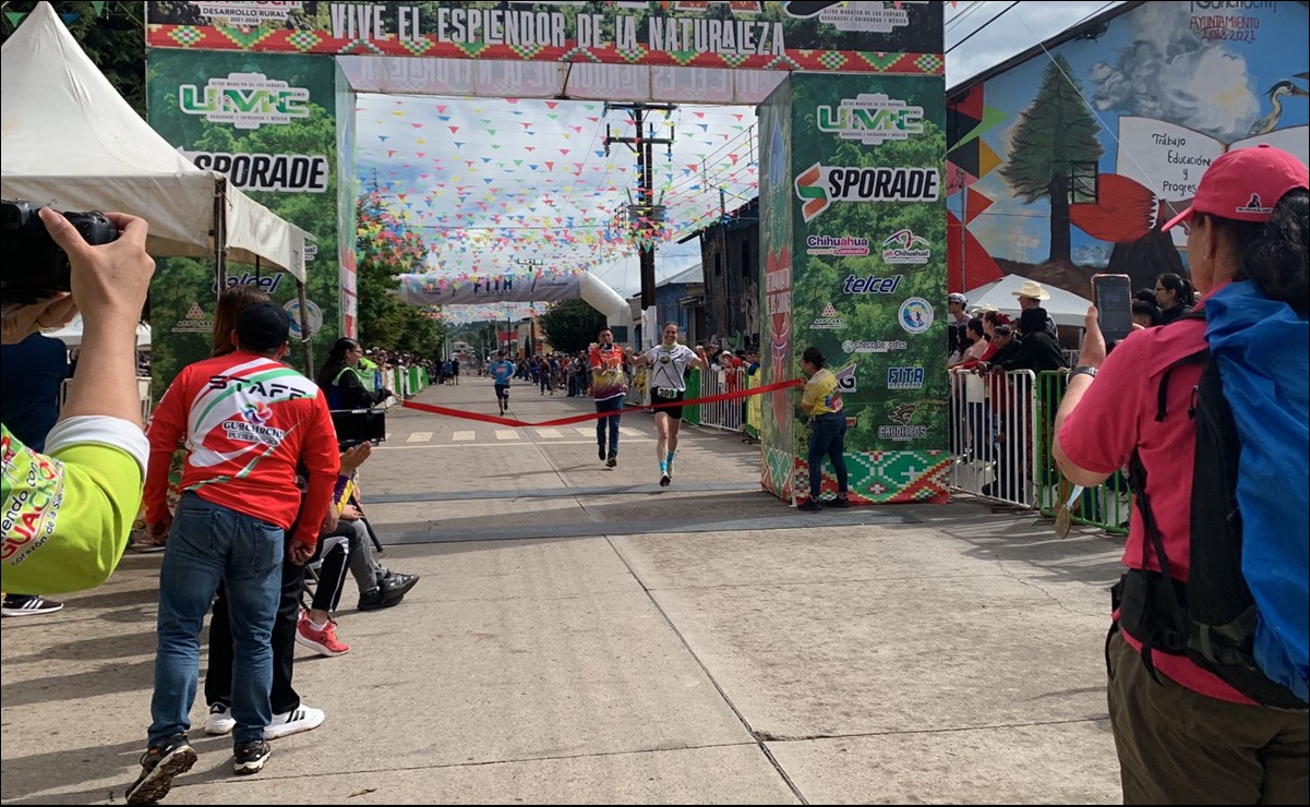 Onorio Tomás Juárez y Brenda Ramos, los ganadores del medio maratón de Guachochi 2024