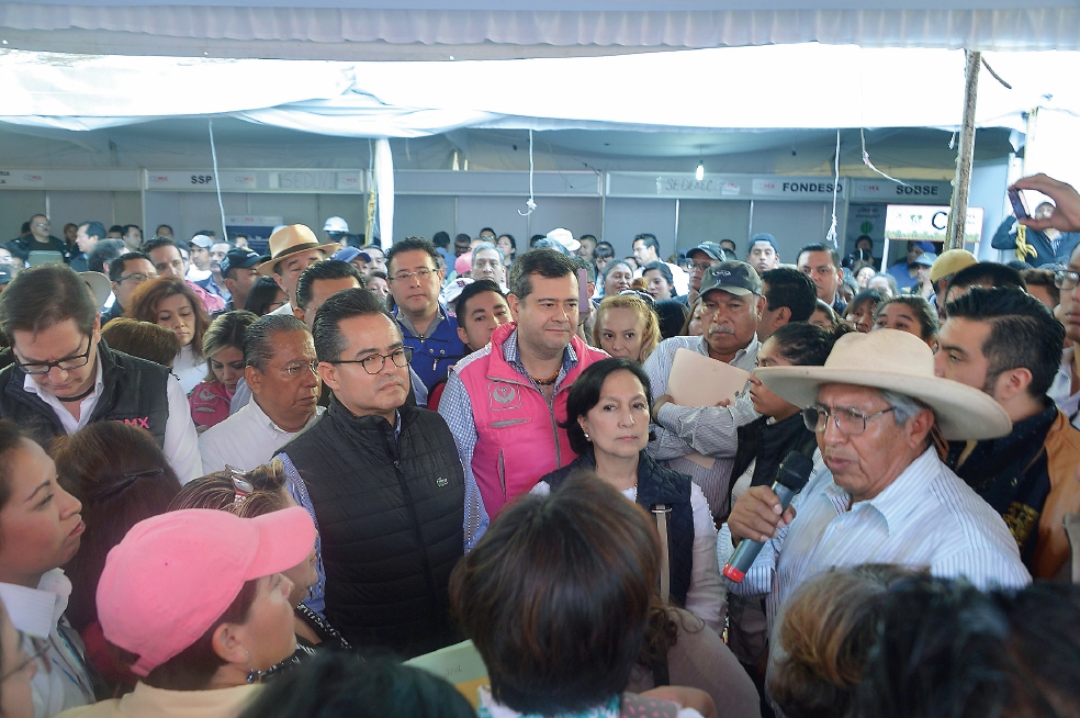 Gabinete y Asamblea visitan Xochimilco para evaluar daños