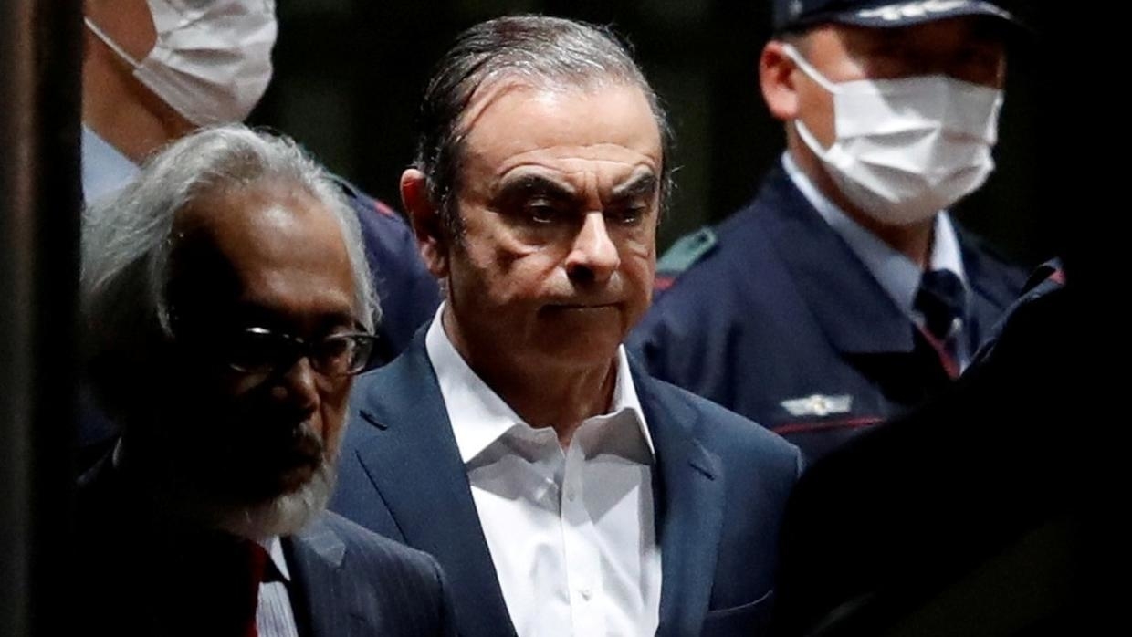 Carlos Ghosn deberá de ser enjuiciado en 40 días