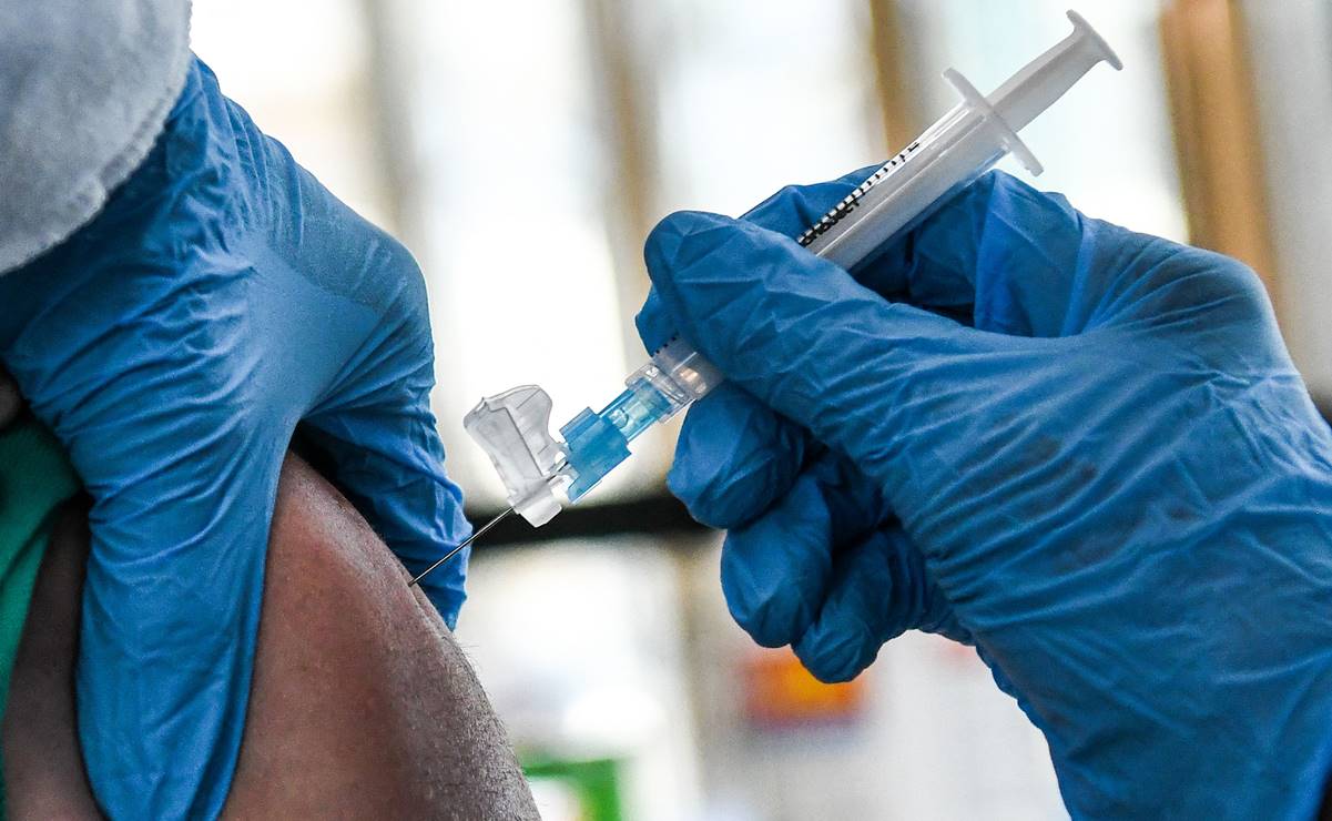 EU no alcanzará meta de 70% de los adultos parcialmente vacunados para julio