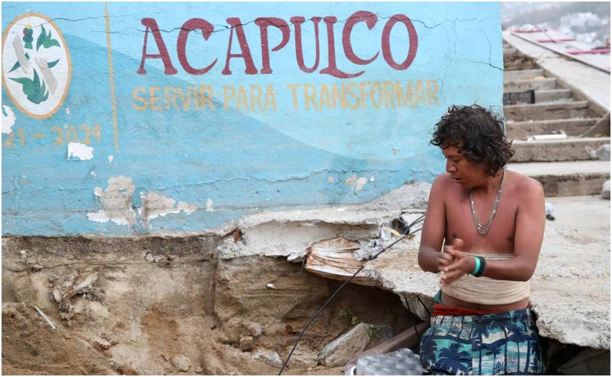 A días de impacto de "Otis" en Acapulco, buscan en redes a decenas sin localizar
