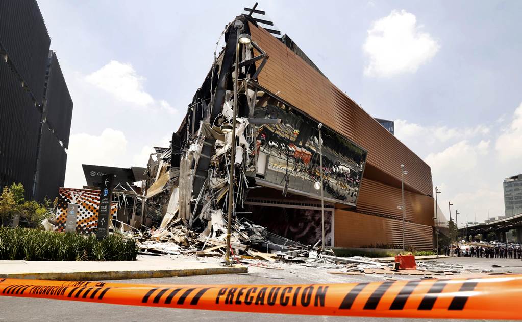 Derrumbe en Plaza Artz Pedregal se debió a error de cálculo estructural, según peritajes