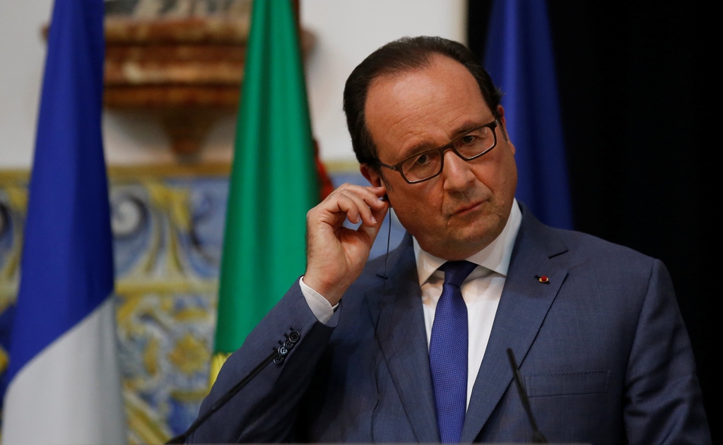 Francia es atacada porque lucha contra terrorismo: Hollande