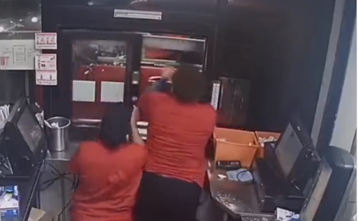 VIDEO: Empleada de Jack in the Box dispara a cliente tras discusión por falta de papas fritas