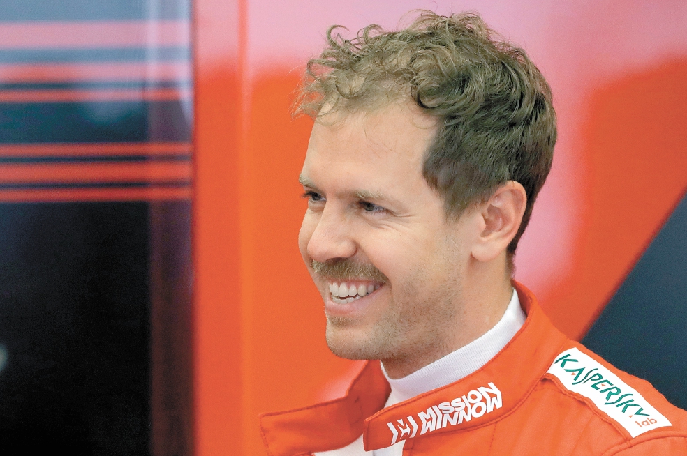 Vettel marca la pauta en ensayos