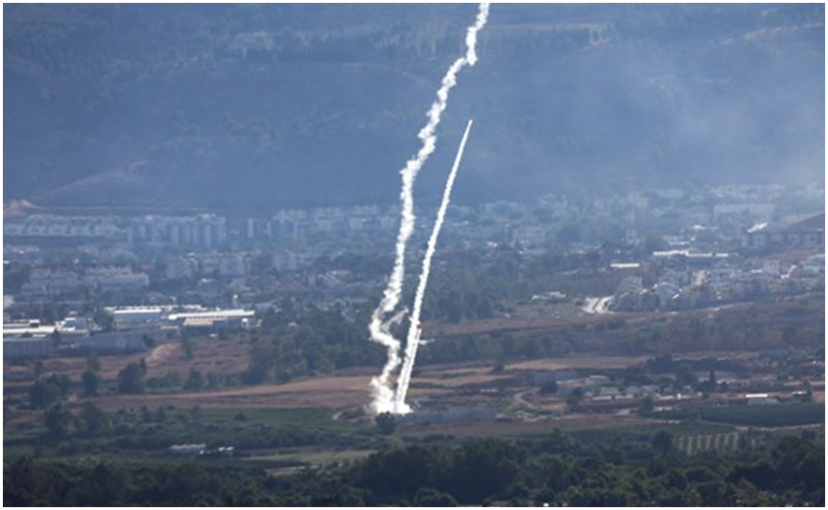 Hezbolá dispara cohetes tras bombardeos israelíes contra depósitos de armas