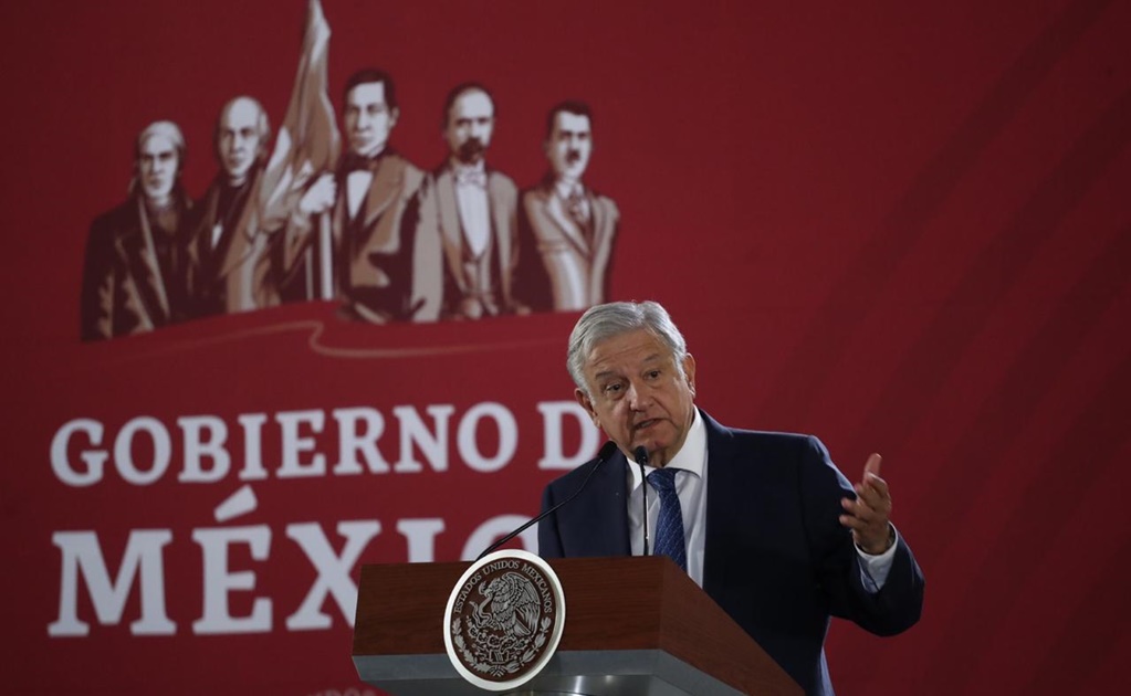 Pide López Obrador no hacer "escándalo" por faltante de arte en Los Pinos