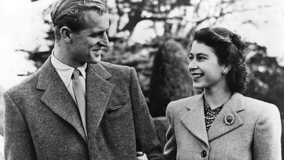 Imágenes de la historia de amor de más de 70 años entre el príncipe Felipe y la reina Isabel II