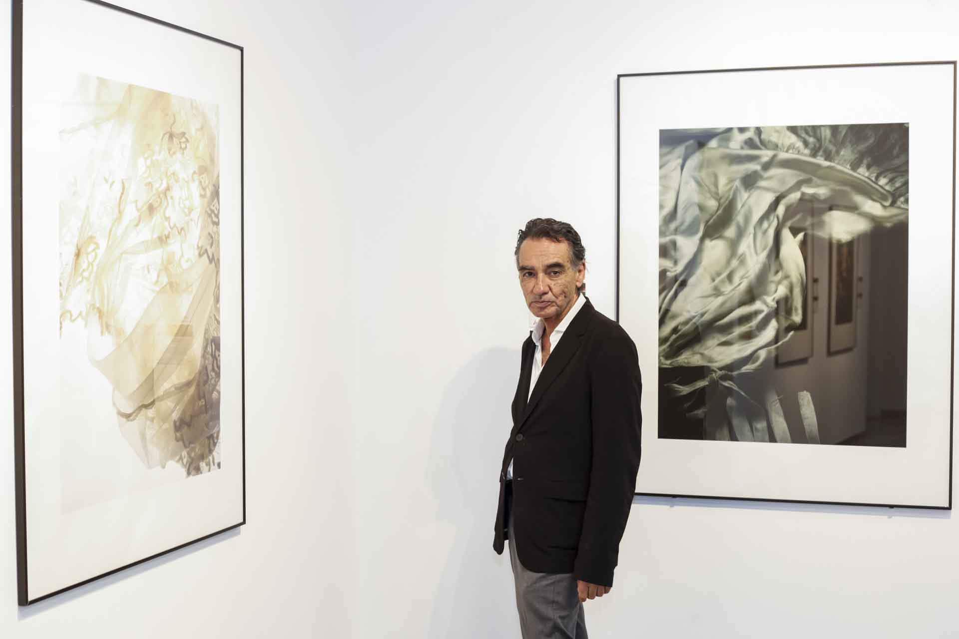 Inauguran 'Vestir la Eternidad: Frida vista por Guillermo Kahlo'