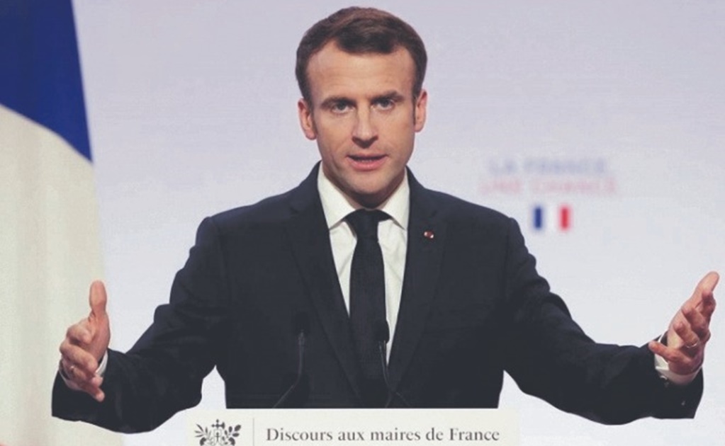 "Una parte de nosotros arde", dice Macron sobre incendio en Notre Dame