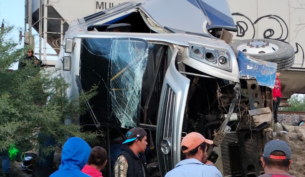 Debe empresa Flecha Azul indemnizar a víctimas, señala Protección Civil 