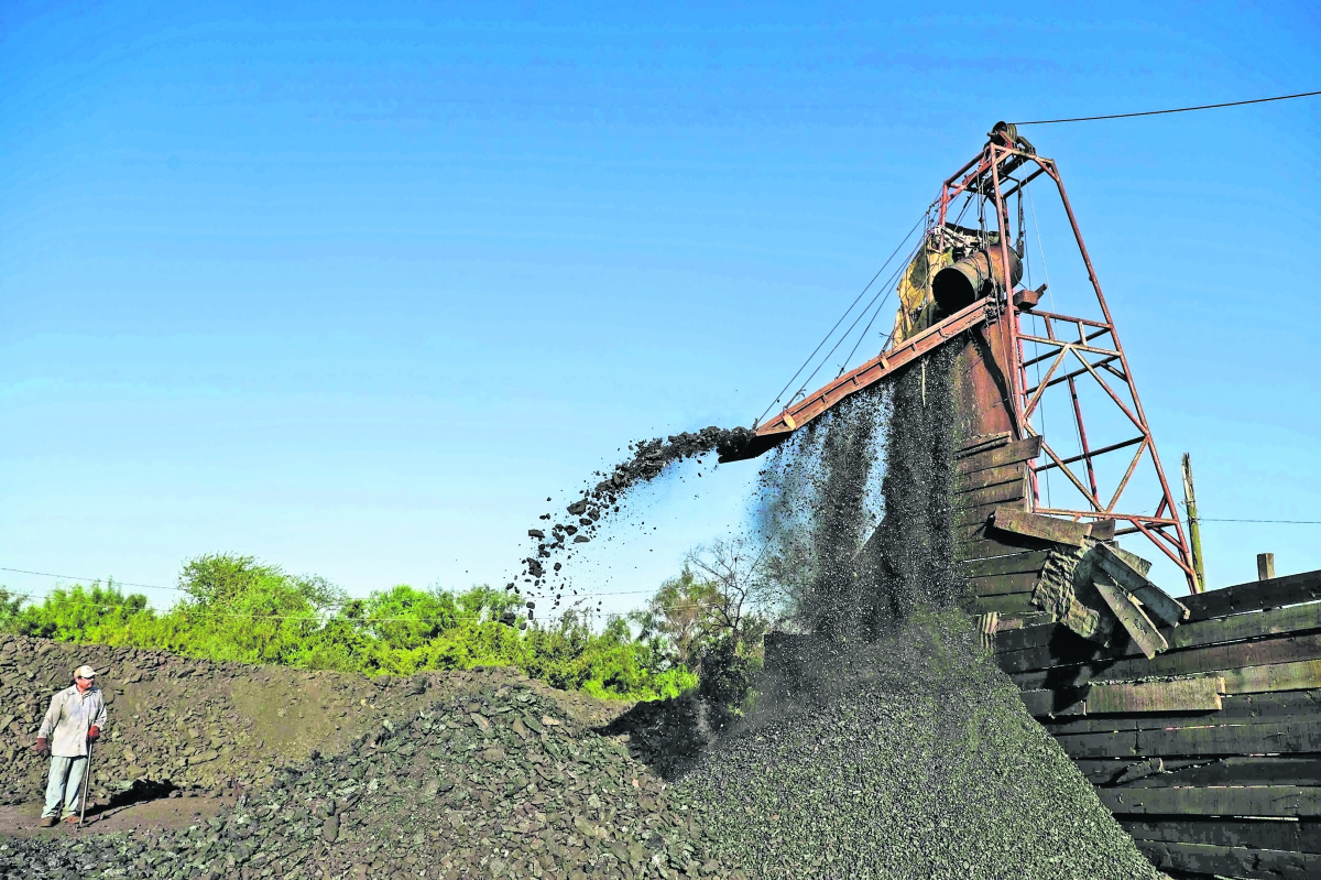 Apuestan por generar más electricidad con carbón