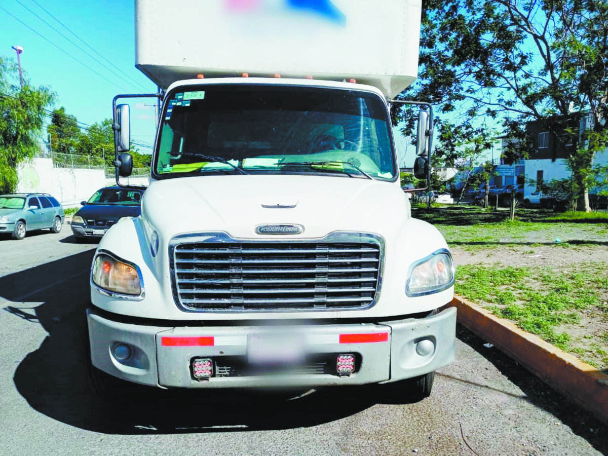 Recuperan en Corregidora camión de carga robado