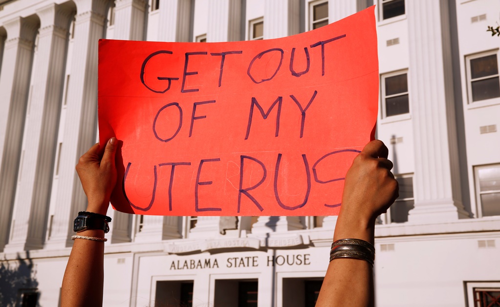 A woman’s constitutional right to an abortion threatened in the United States