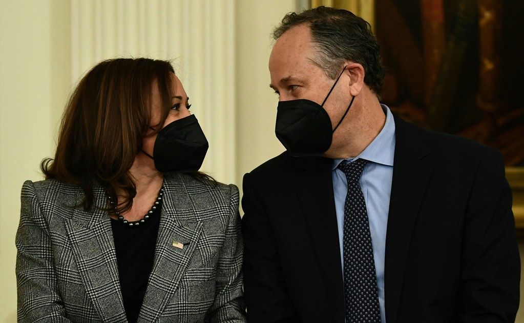 Esposo de la vicepresidenta de EU Kamala Harris da positivo a Covid-19