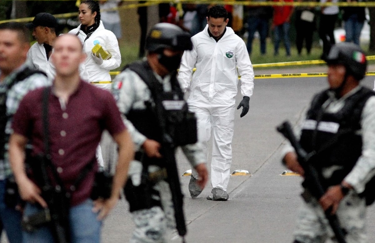 Hallan cuerpos de 3 hombres con signos de tortura en barranca de Zapopan, Jalisco