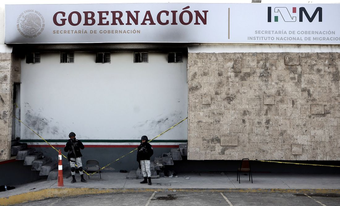 Migrantes iniciaron incendio en Ciudad Juárez pensando que con la protesta iban a poder salir, afirma AMLO