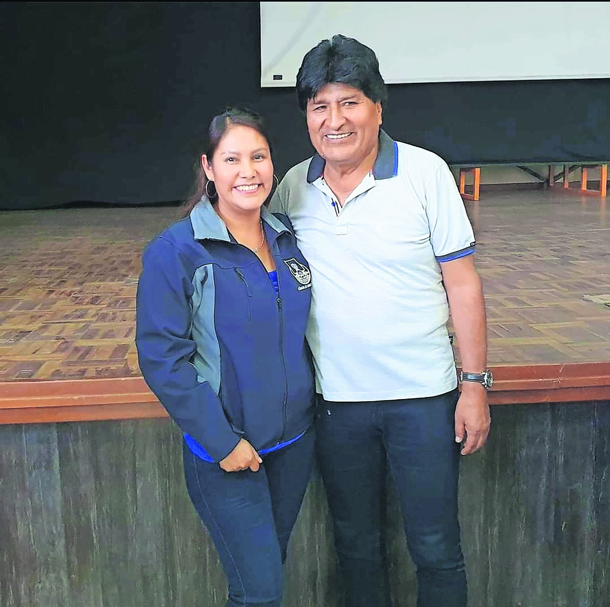 "Ministros se están aferrando al cargo y no se van": Lucy Escobar, senadora de Bolivia