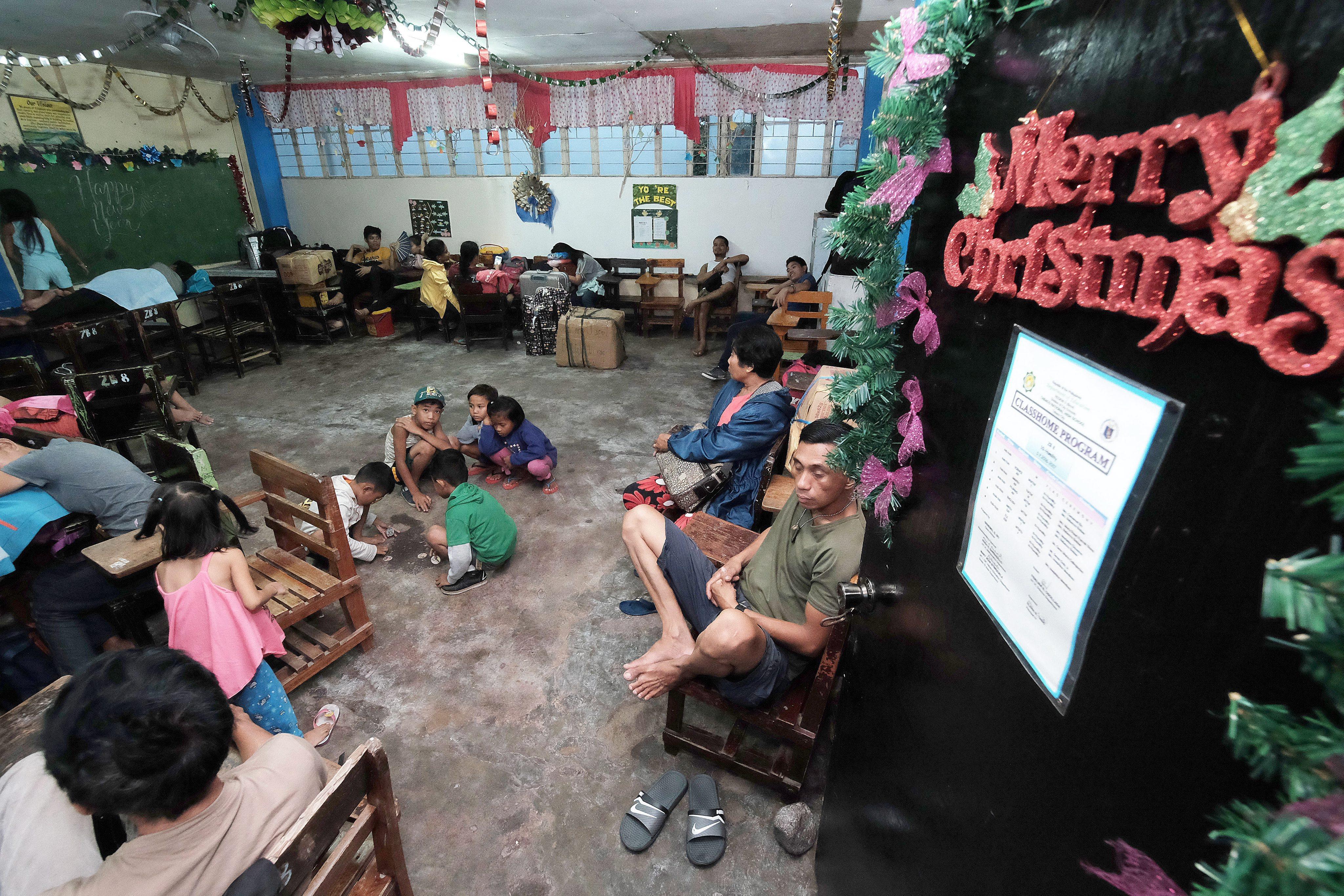 Filipinas se prepara para la llegada el día de Navidad del tifón Nock-Ten