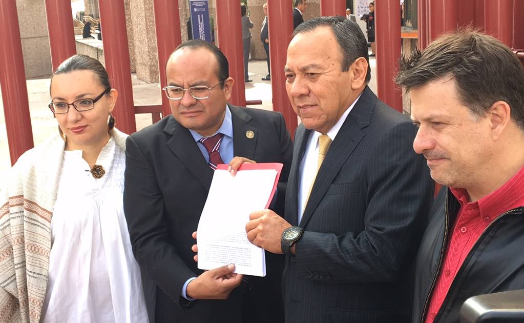Diputados perredistas piden iniciar juicio político contra Duarte