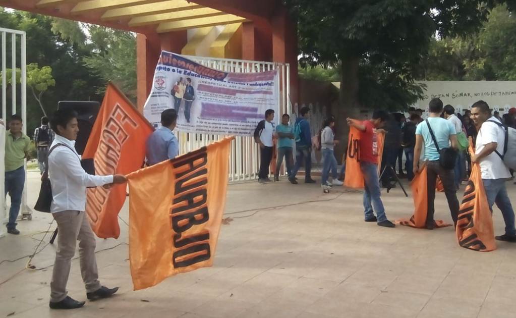 Protestan en Ciudad Universitaria de Oaxaca