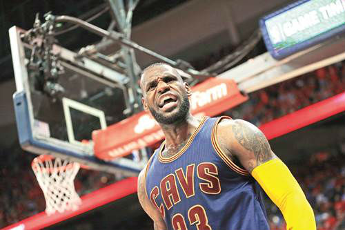 Cavaliers caza a Hawks en su nido