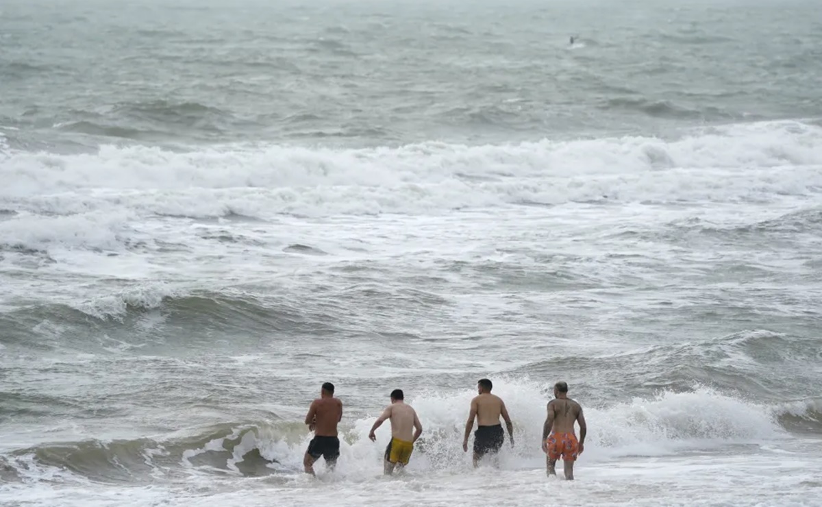 Tormenta amenaza a Gran Bretaña e Irlanda con fuertes vientos y lluvias