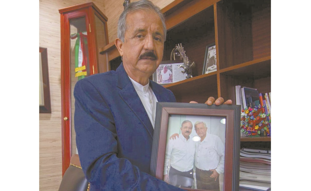 Dejan a alcalde mal parado en visita de López Obrador