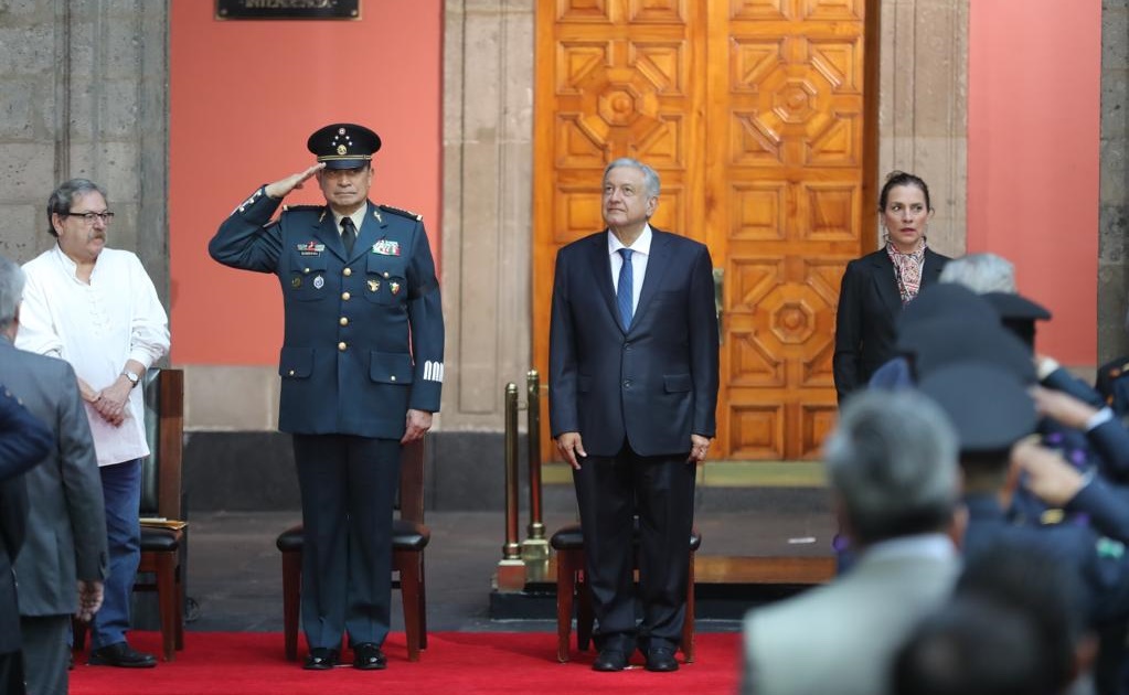 Democracia, asignatura pendiente, dice el presidente López Obrador
