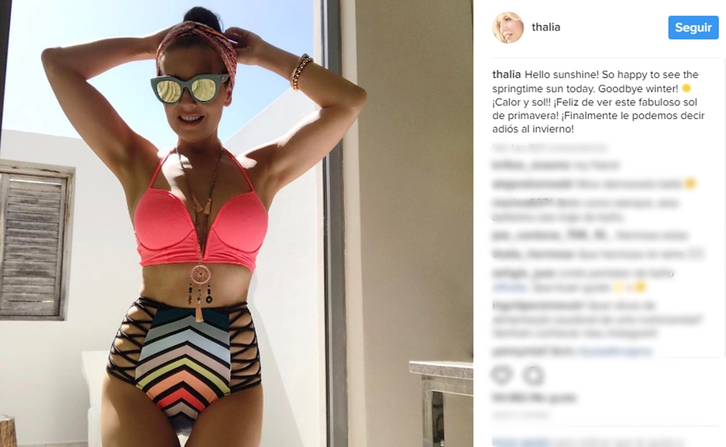 Thalía recibe calor de primavera en traje de baño