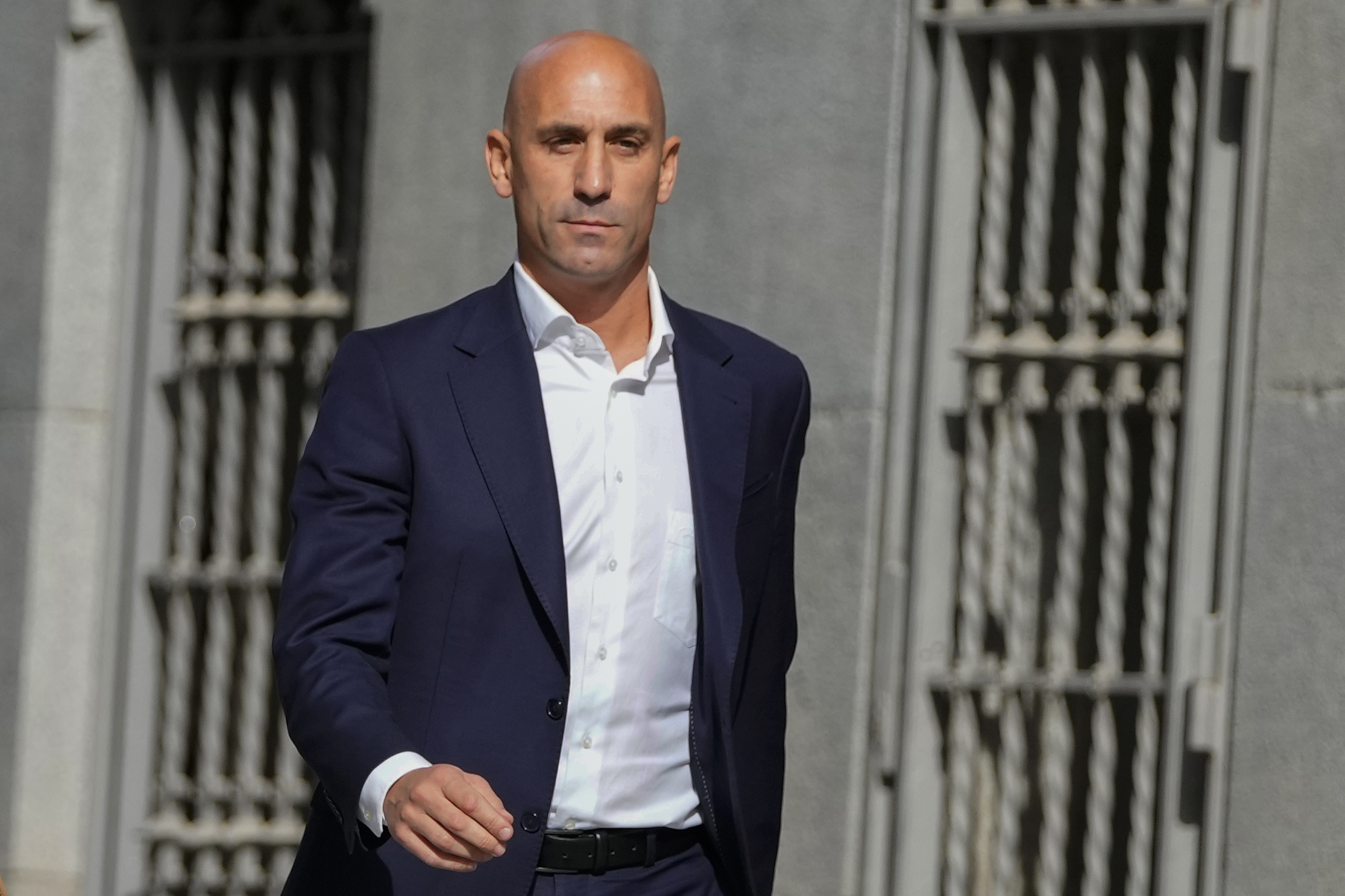 ¿Por qué detuvieron a Luis Rubiales, ex presidente de la Federación Española de Futbol?