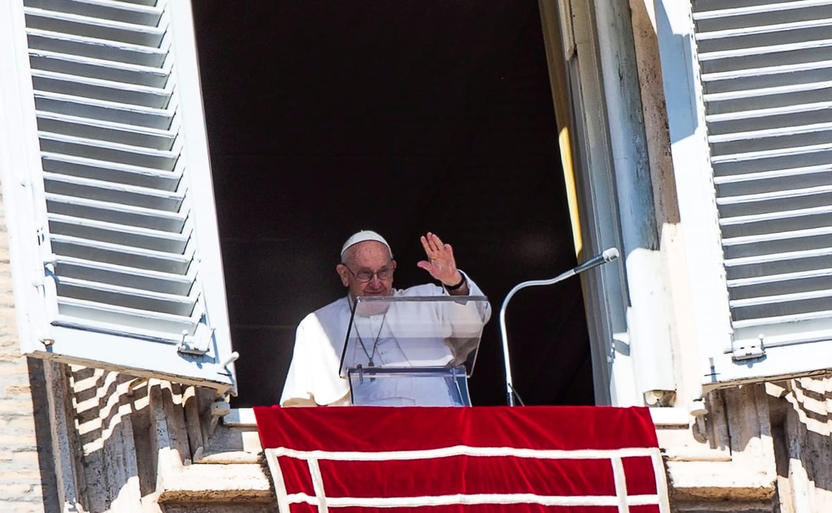 "¡Qué se detenga a los traficantes!": dice Papa Francisco tras naufragio de migrantes en Italia