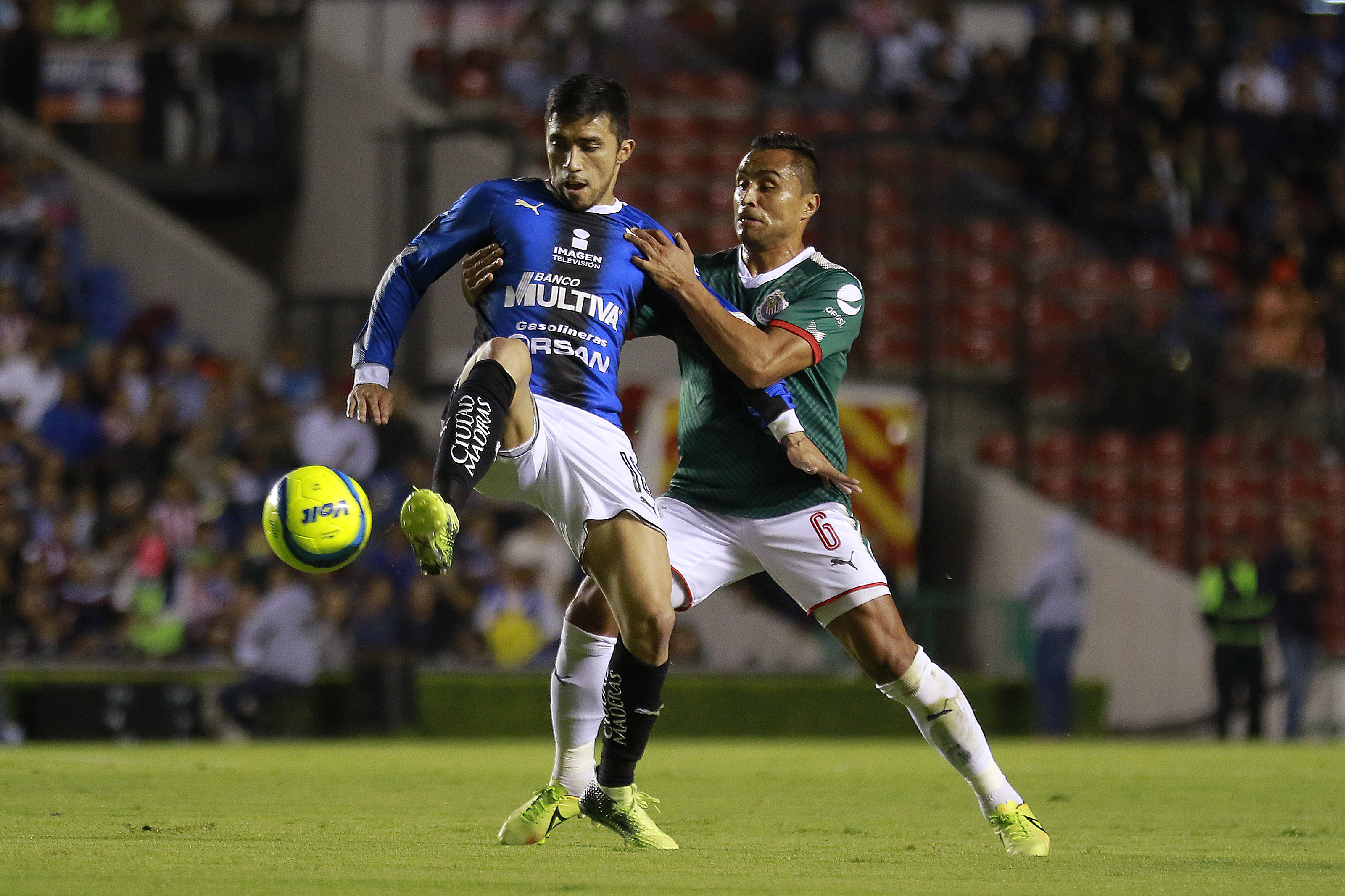 Chivas le saca el empate a los Gallos 