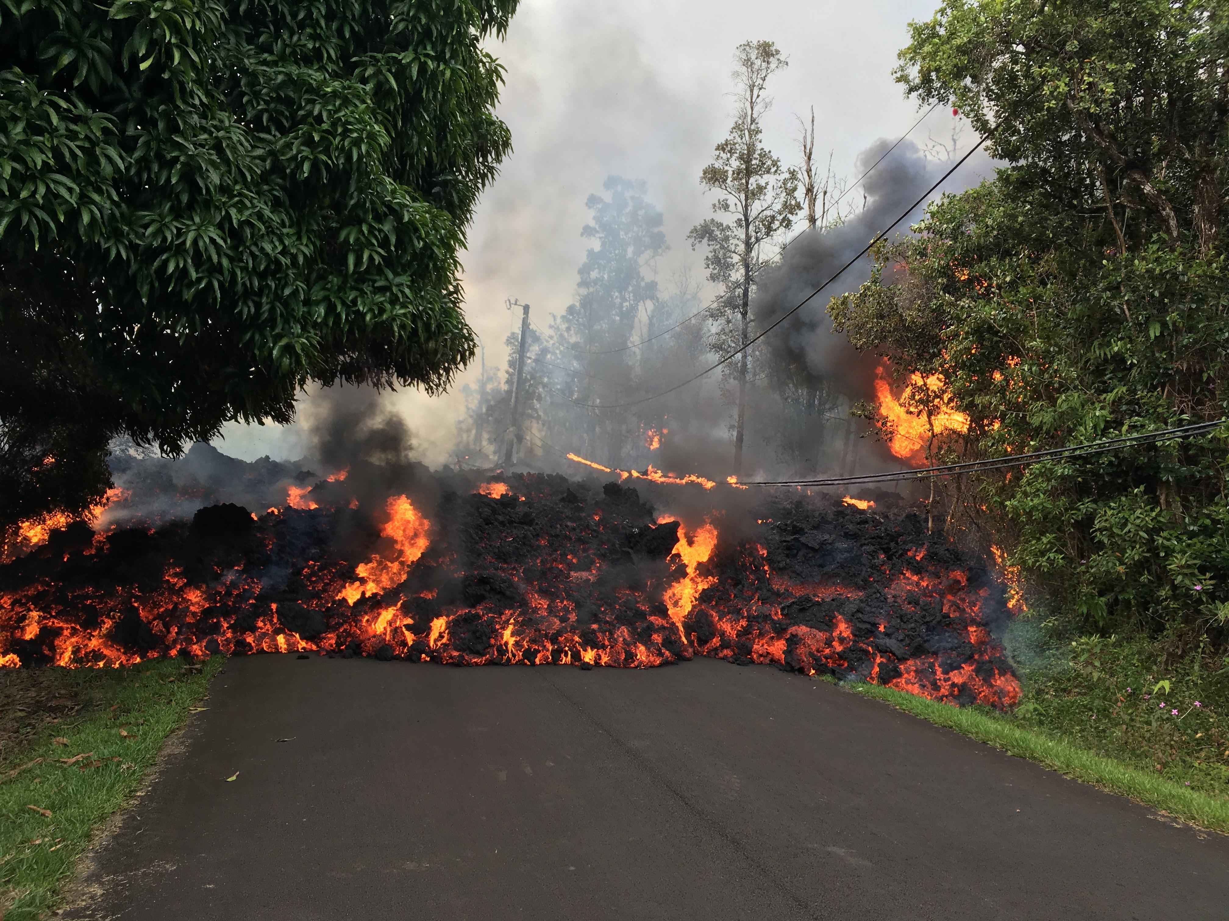 ¿Por qué los hawaianos no han podido impedir el avance de la lava del Kilauea?